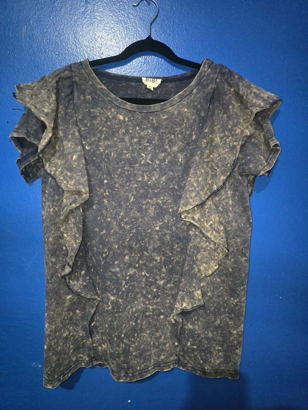 Bibi Size Small NWOT Vintage Wash Blue Tshirt
